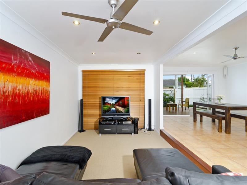 1/7 Craft Court, Miami QLD 4220