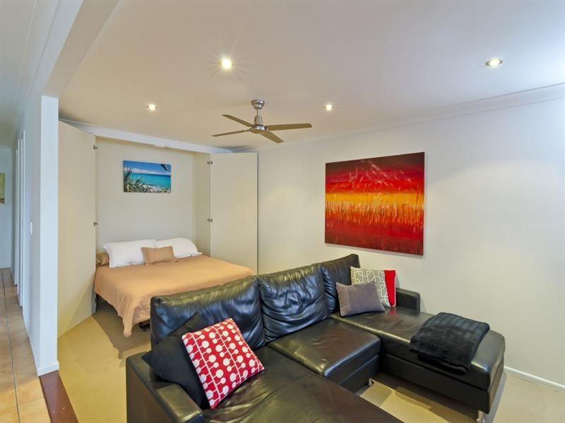 1/7 Craft Court, Miami QLD 4220