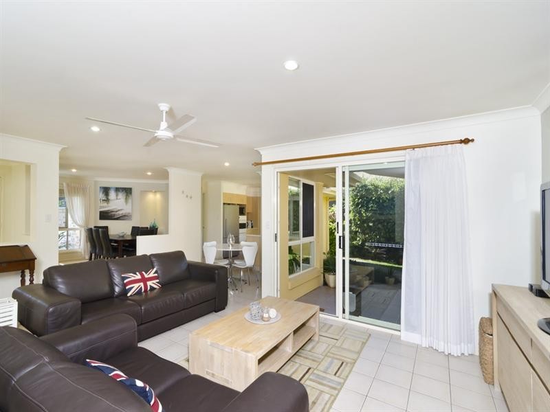 56 Kitchener Street, Tugun QLD 4224