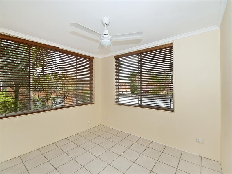 6/20 Mawarra Street, Palm Beach QLD 4221