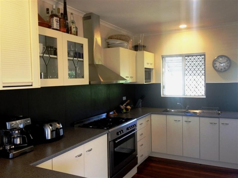 392 Coolangatta Road, Bilinga QLD 4225