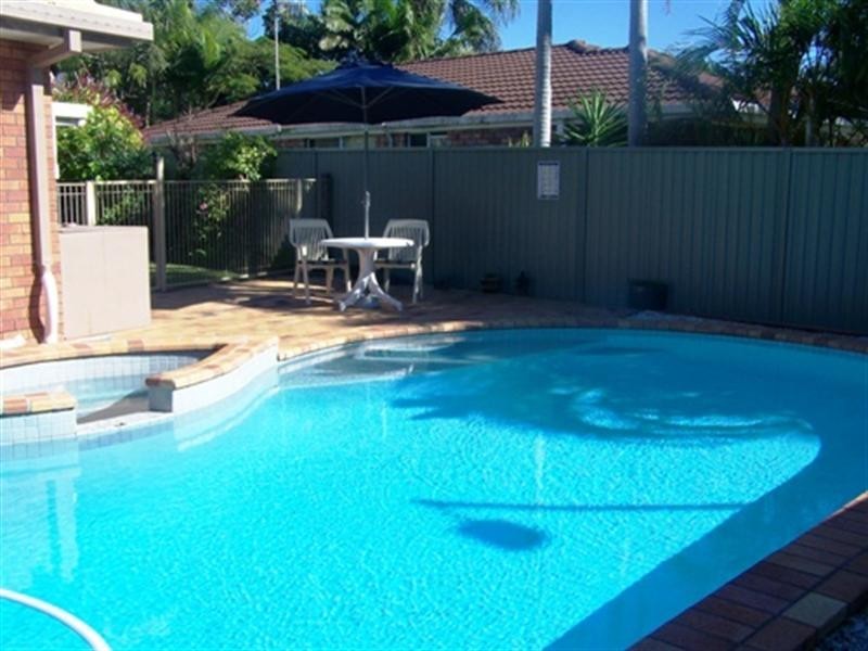 54 Bienvenue Drive, Currumbin Waters QLD 4223