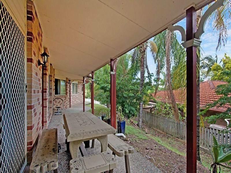 8 Brigantine Court, Currumbin Waters QLD 4223