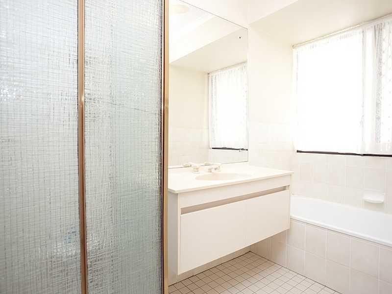 71 Twentyfifth Avenue, Palm Beach QLD 4221