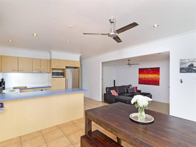 1/7 Craft Court, Miami QLD 4220