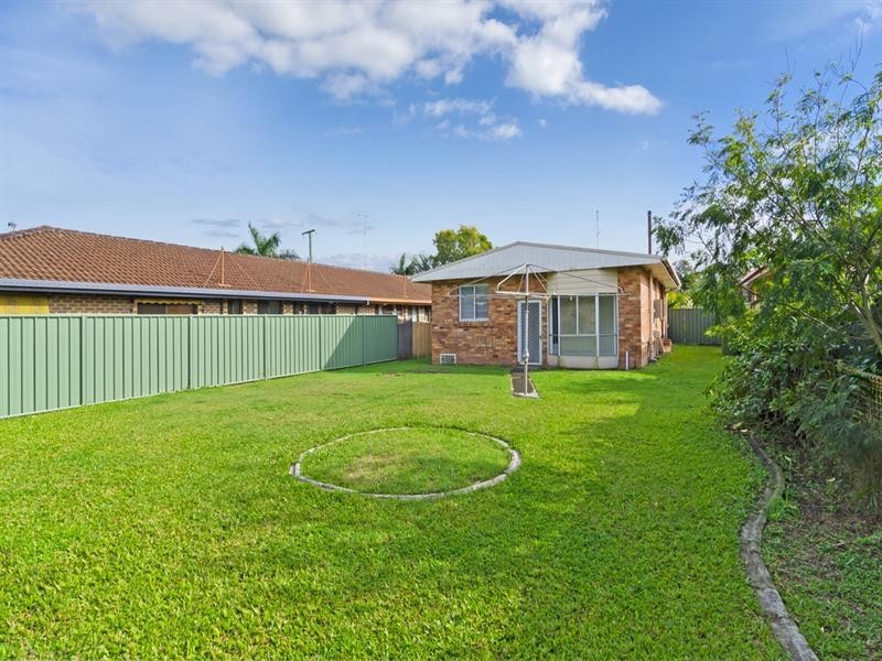 52 Palm Beach Avenue, Palm Beach QLD 4221