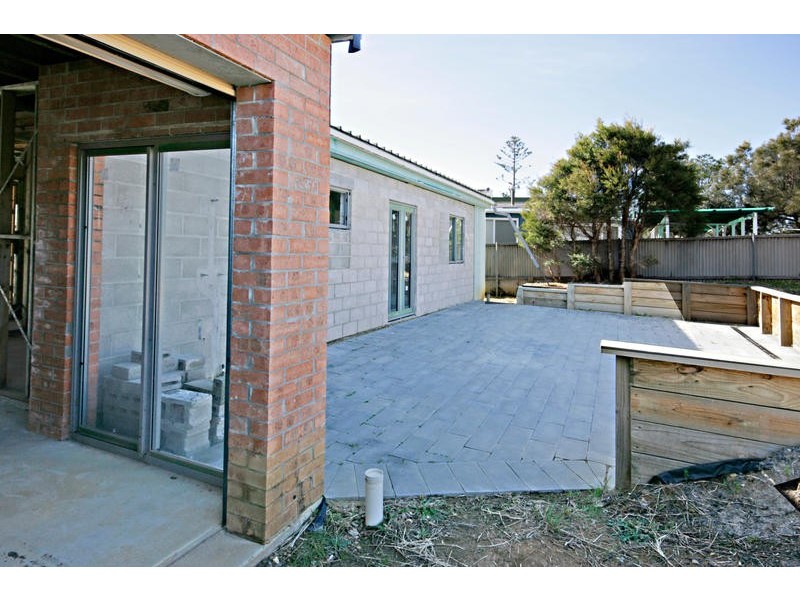 13 Seaside Parade, Dolphin Point NSW 2539