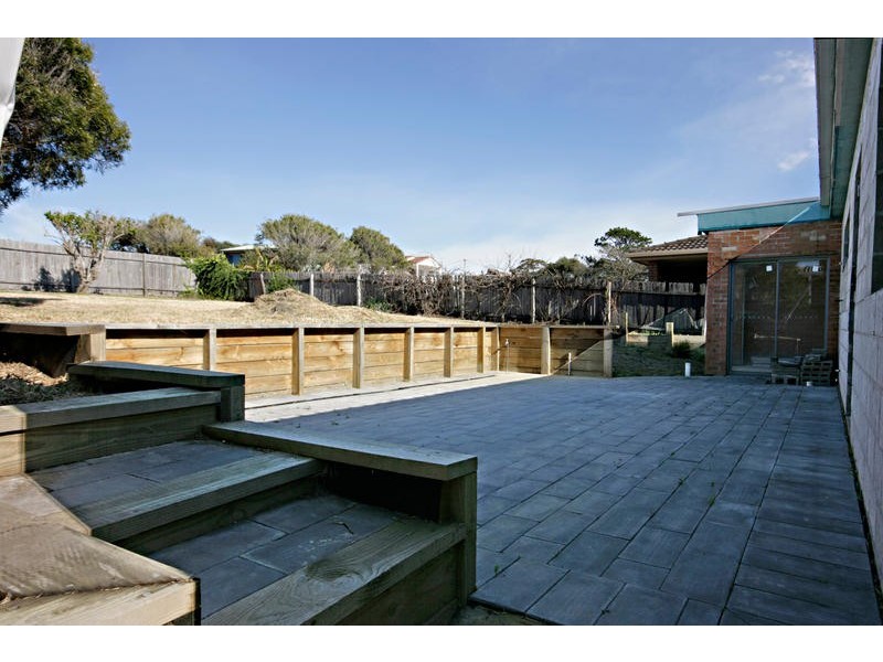 13 Seaside Parade, Dolphin Point NSW 2539
