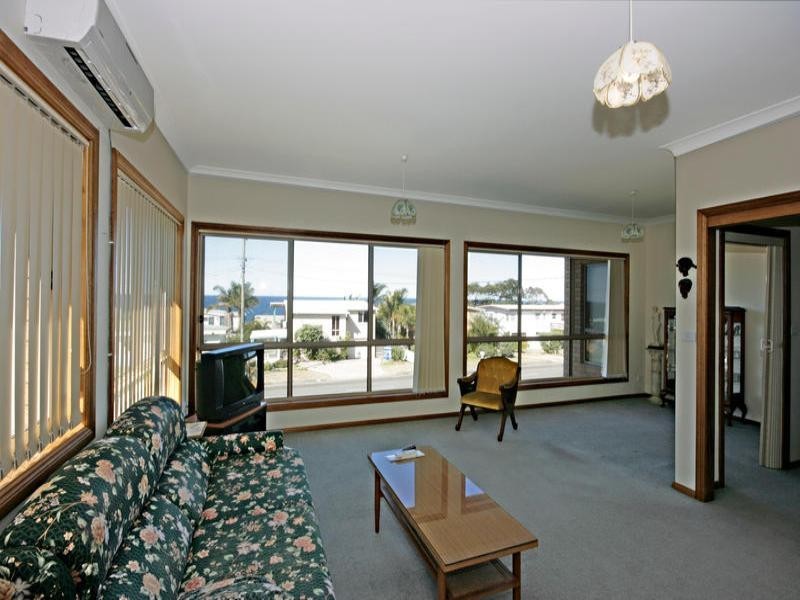 25 Highview Drive, Dolphin Point NSW 2539