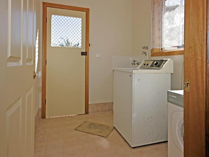 25 Highview Drive, Dolphin Point NSW 2539