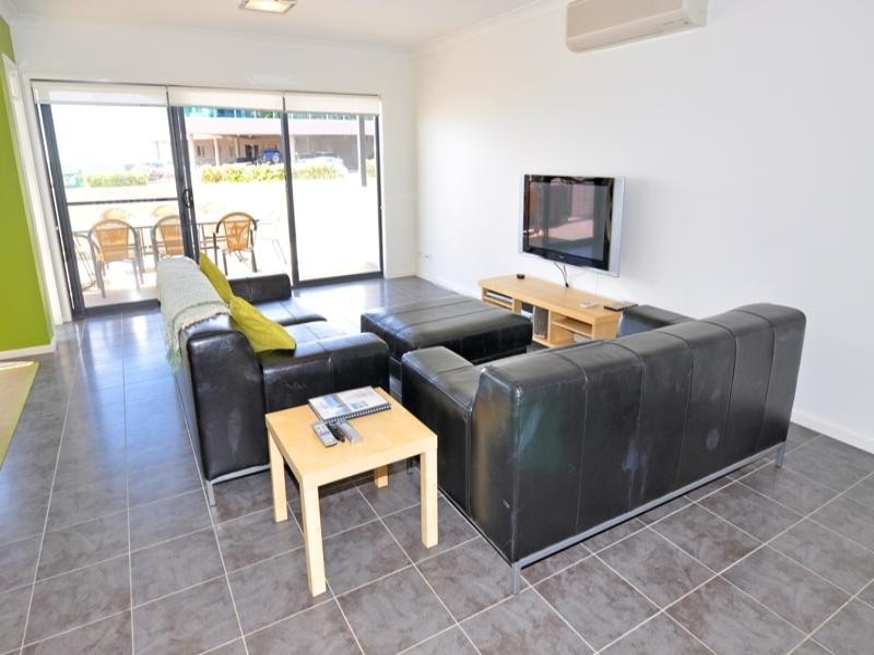 1/5-7 Golf Avenue, Mollymook NSW 2539