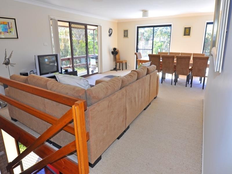 1 Woodglen Close, Mollymook NSW 2539