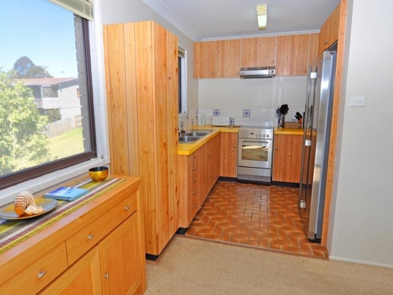 1 Woodglen Close, Mollymook NSW 2539