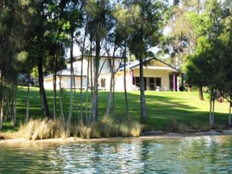 1 Sandra Place, Lake Conjola NSW 2539