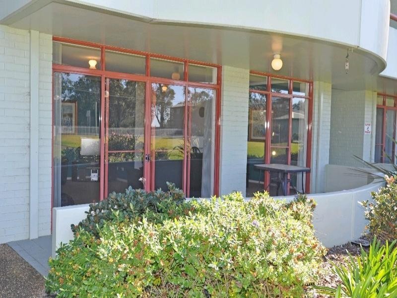 2/1a Mitchell Parade, Mollymook NSW 2539