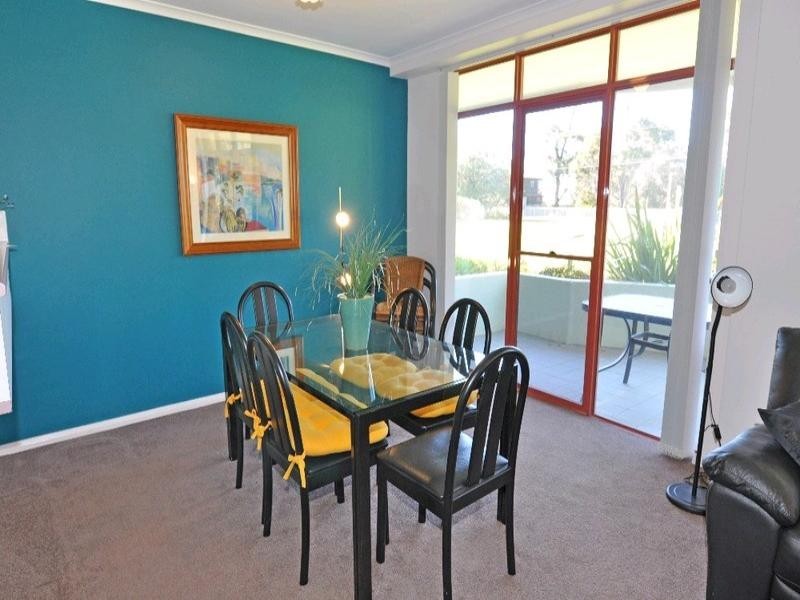 2/1a Mitchell Parade, Mollymook NSW 2539
