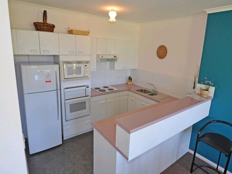 2/1a Mitchell Parade, Mollymook NSW 2539