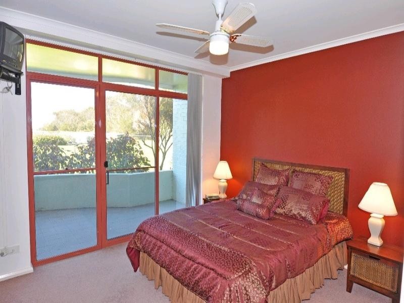 2/1a Mitchell Parade, Mollymook NSW 2539