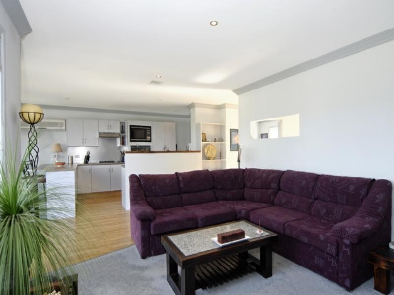 11 Canberra Crescent, Burrill Lake NSW 2539