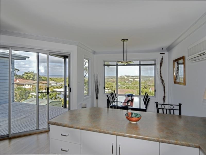 11 Canberra Crescent, Burrill Lake NSW 2539