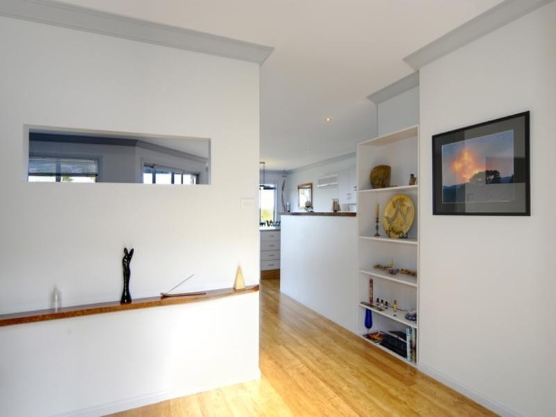 11 Canberra Crescent, Burrill Lake NSW 2539