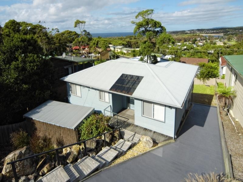 11 Canberra Crescent, Burrill Lake NSW 2539