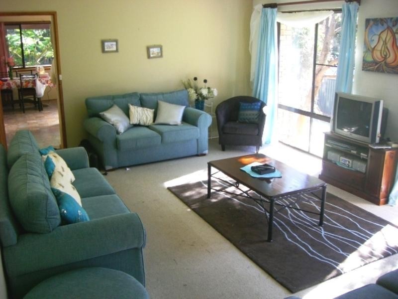 64 Ross Avenue, Narrawallee NSW 2539