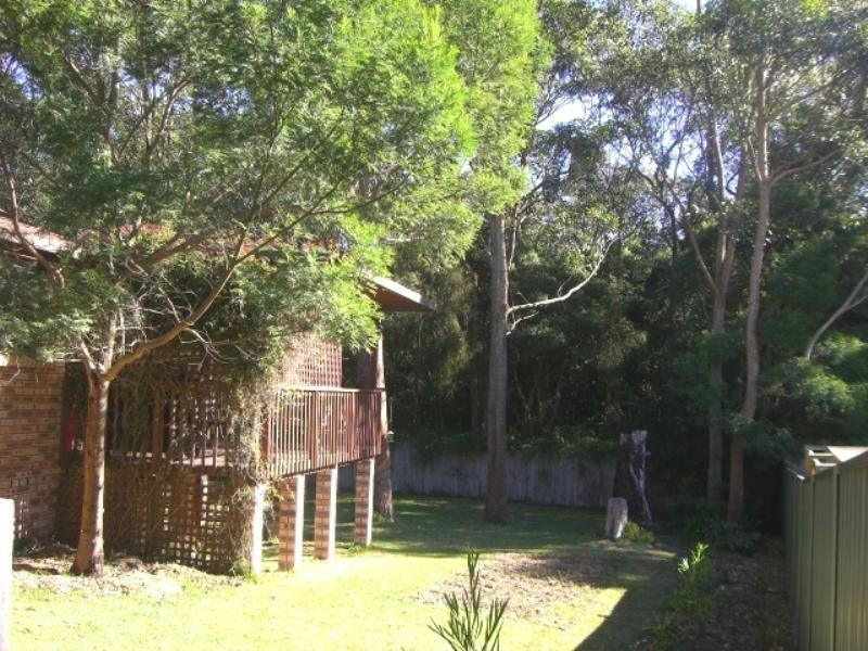 64 Ross Avenue, Narrawallee NSW 2539