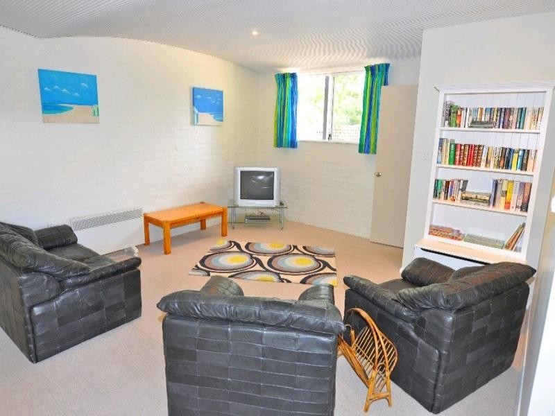 33 Linden Way, Mollymook NSW 2539