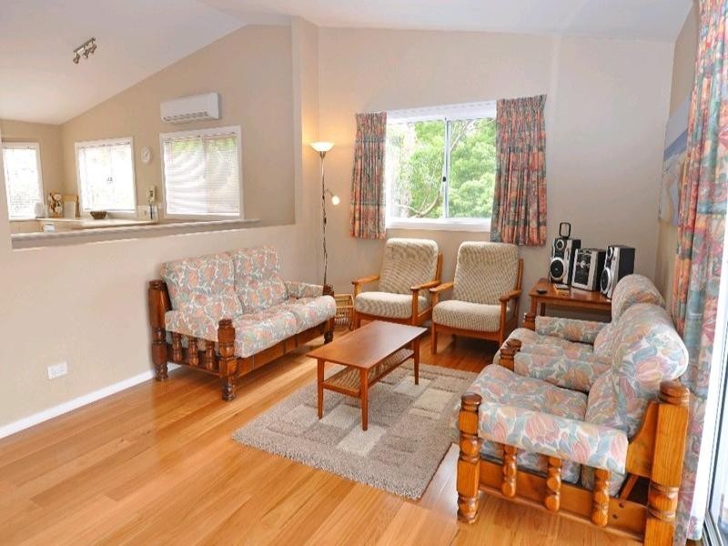 33 Linden Way, Mollymook NSW 2539