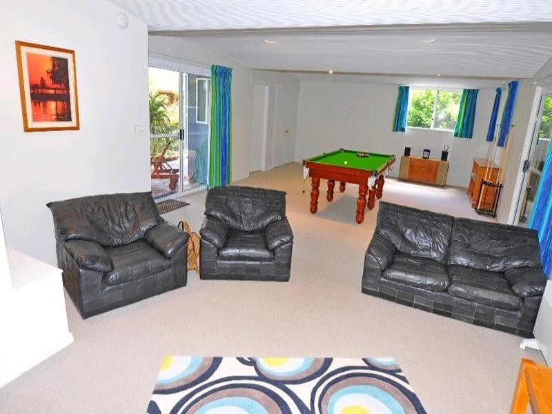 33 Linden Way, Mollymook NSW 2539
