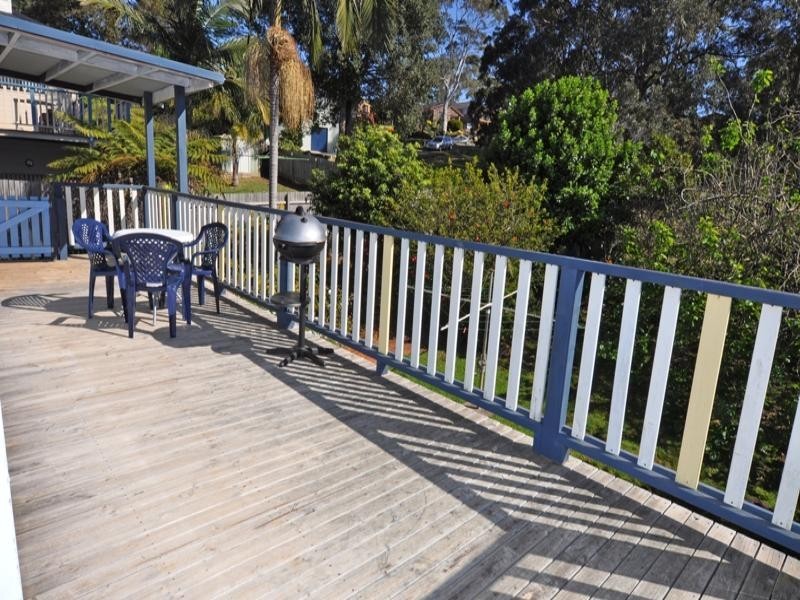48 Bushland Avenue, Mollymook NSW 2539