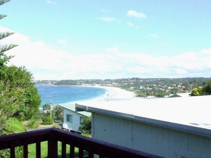 10 Jones Avenue, Mollymook NSW 2539