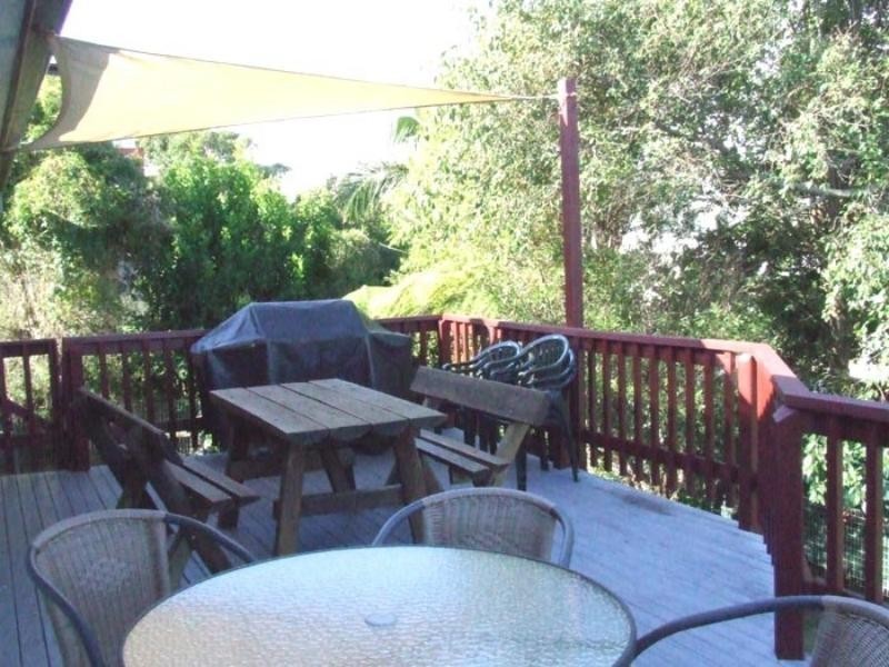 10 Jones Avenue, Mollymook NSW 2539