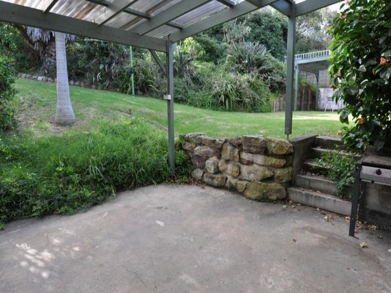 8 Beach Road, Mollymook NSW 2539