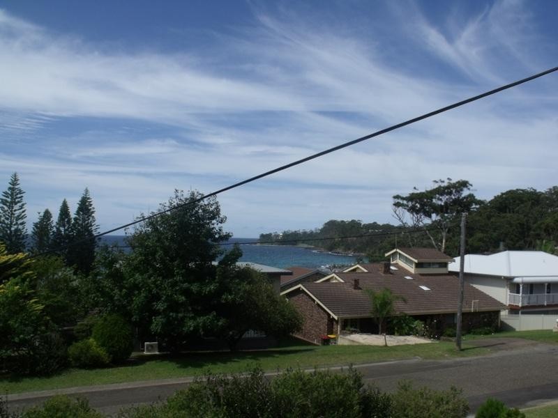 3 Booth Avenue, Narrawallee NSW 2539