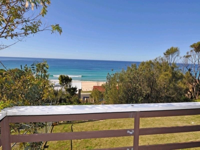 34 Donlan Road, Mollymook NSW 2539