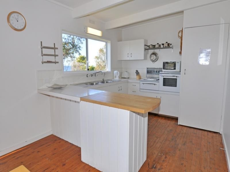 34 Donlan Road, Mollymook NSW 2539