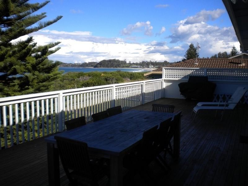 90 Mitchell Parade, Mollymook NSW 2539