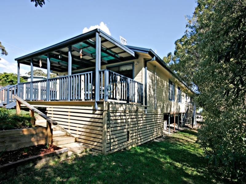 16 Manning Avenue, Narrawallee NSW 2539