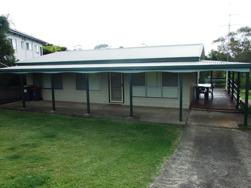 16 Garside Road, Mollymook NSW 2539