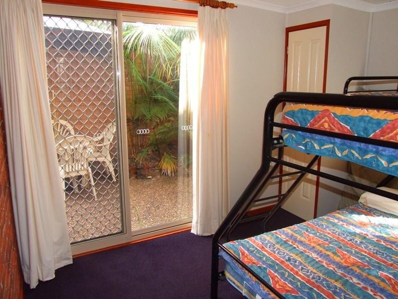 2/3 Ingold Street, Mollymook NSW 2539