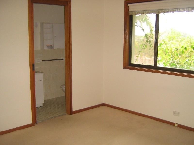 23 Treetops Crescent, Mollymook NSW 2539