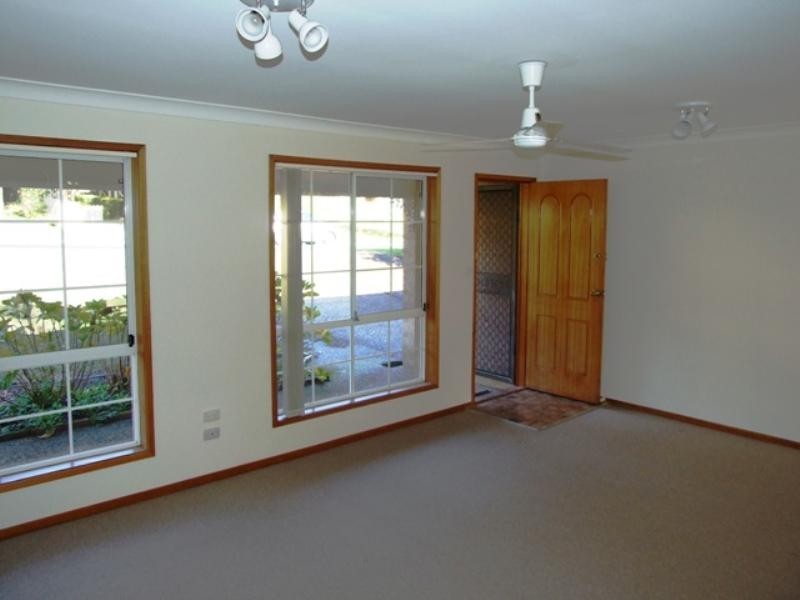 10 Wyoming Avenue, Burrill Lake NSW 2539