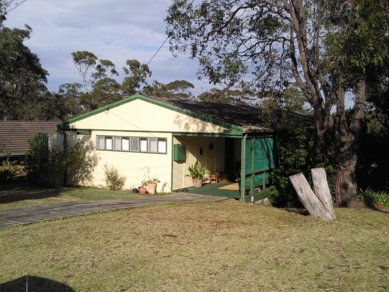 4 Parkview Parade, Mollymook NSW 2539