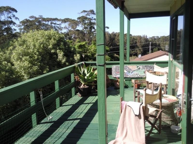 4 Parkview Parade, Mollymook NSW 2539