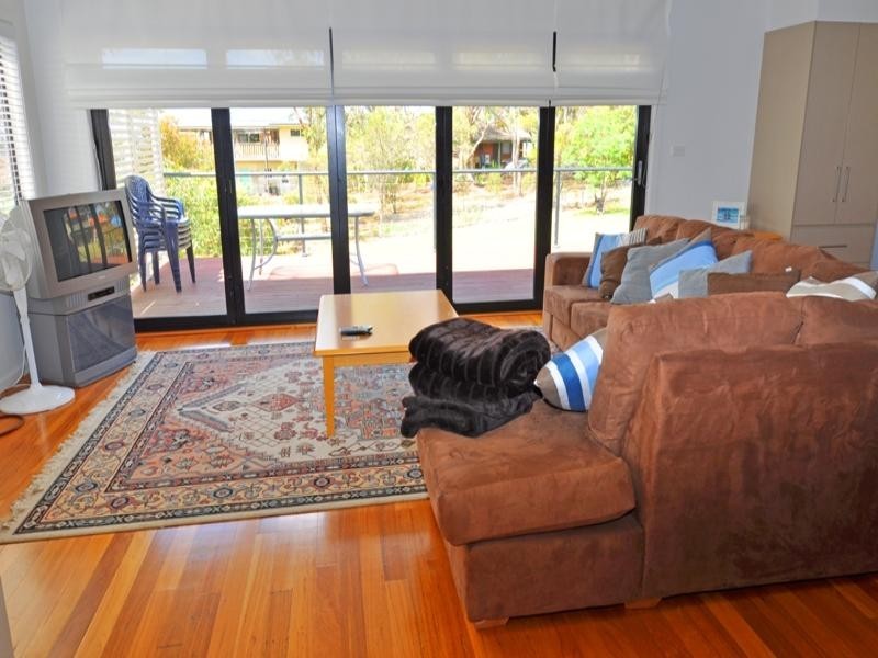 76 Carroll Avenue, Mollymook NSW 2539