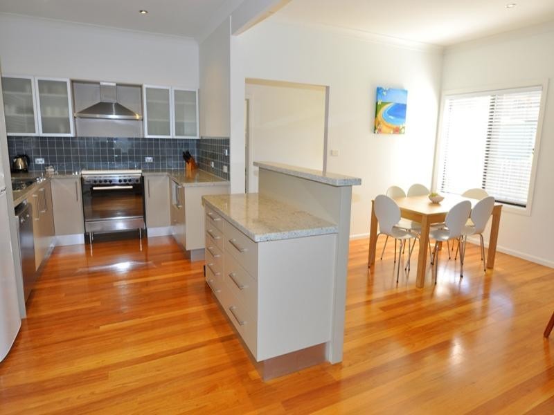 76 Carroll Avenue, Mollymook NSW 2539