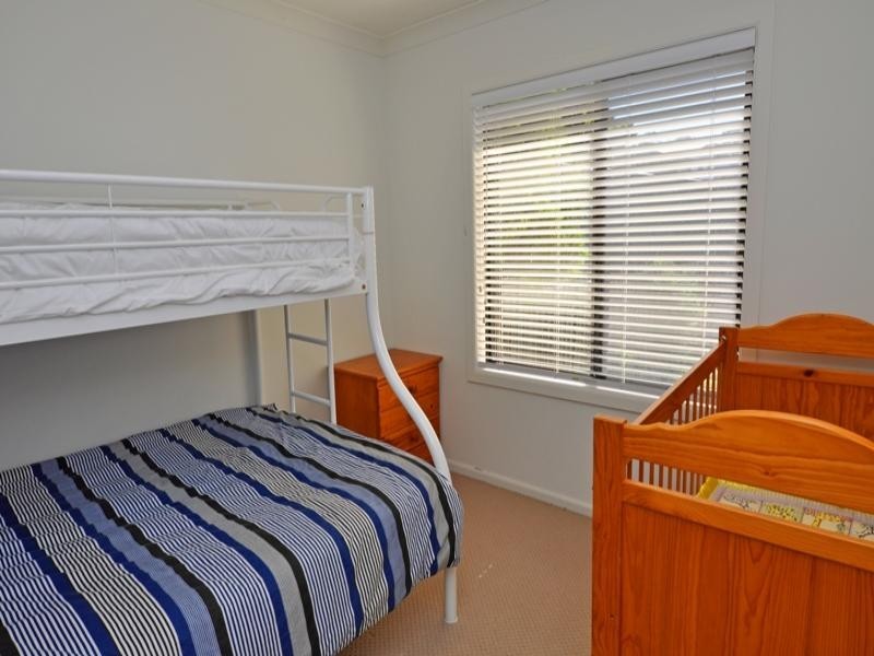 76 Carroll Avenue, Mollymook NSW 2539