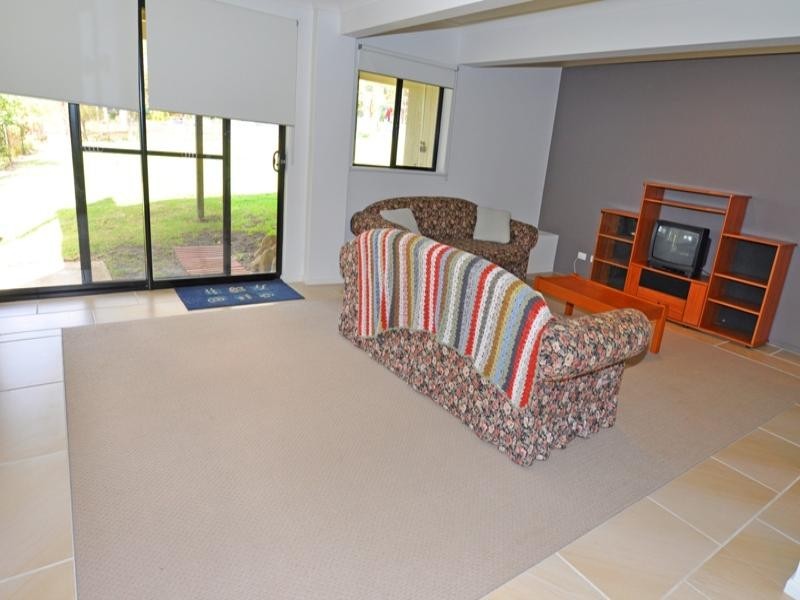 76 Carroll Avenue, Mollymook NSW 2539